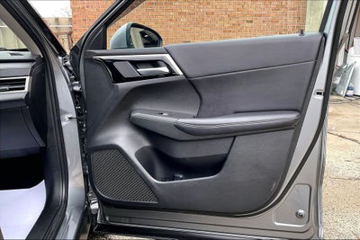 2024 Mitsubishi Outlander SE Tech