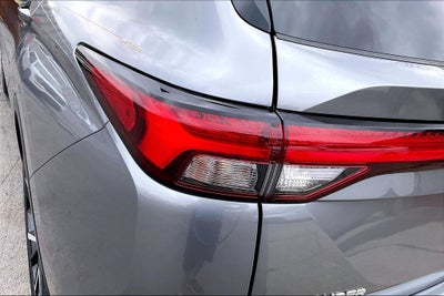 2024 Mitsubishi Outlander SE Tech