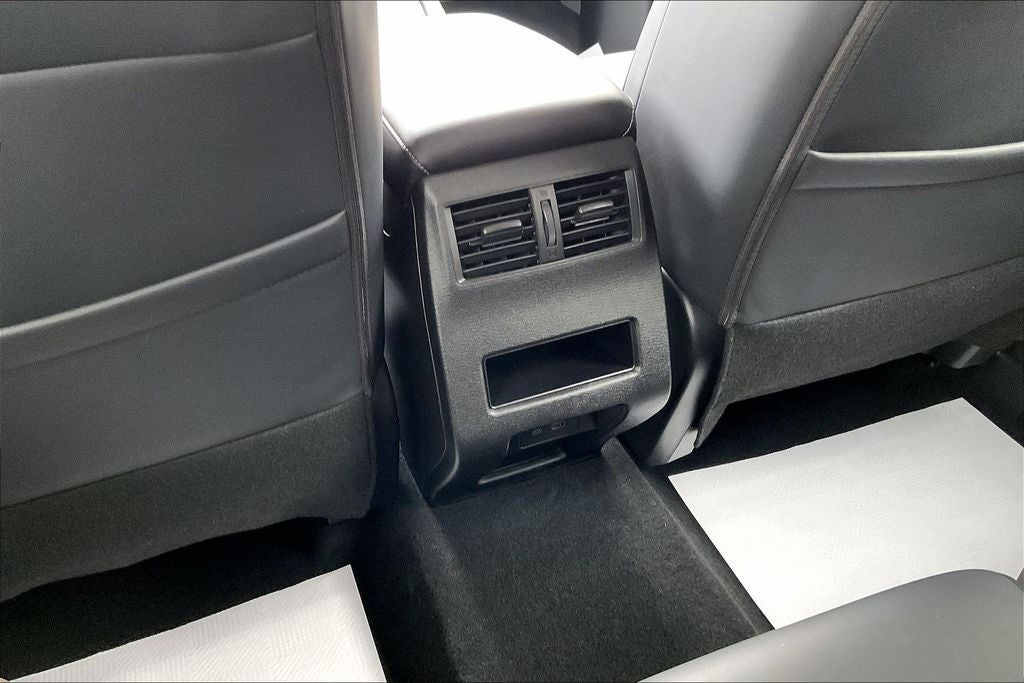 2024 Mitsubishi Outlander SE Tech