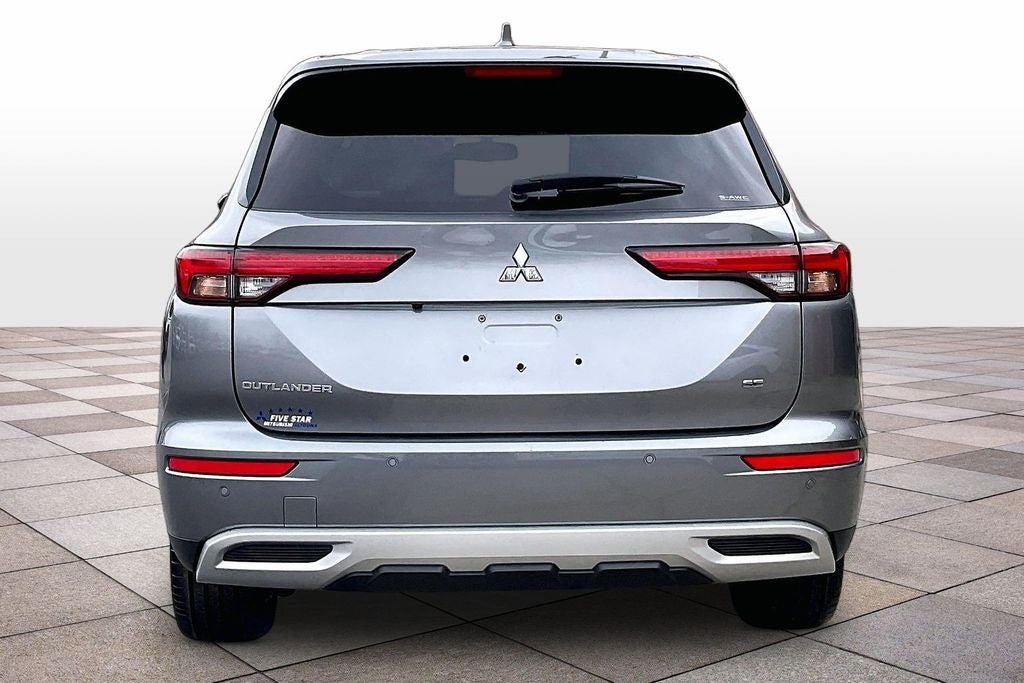 2024 Mitsubishi Outlander SE Tech