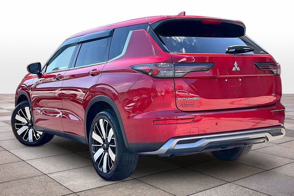 2025 Mitsubishi Outlander SE