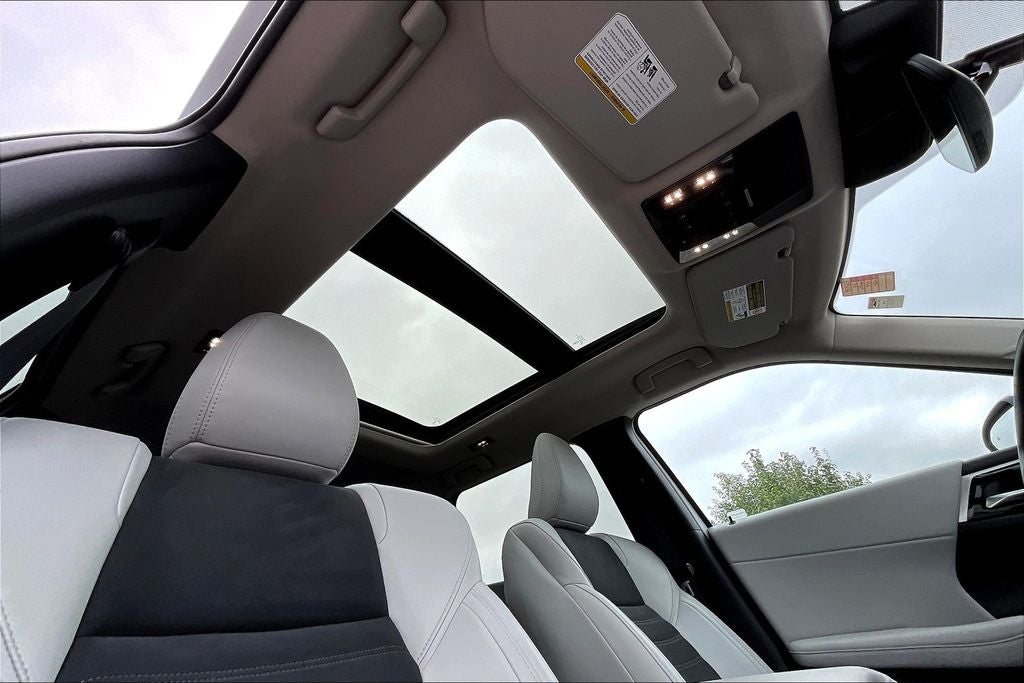 2025 Mitsubishi Outlander SE w/Tech