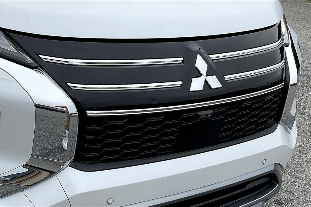 2025 Mitsubishi Outlander SE w/Tech
