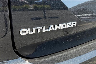 2025 Mitsubishi Outlander SE