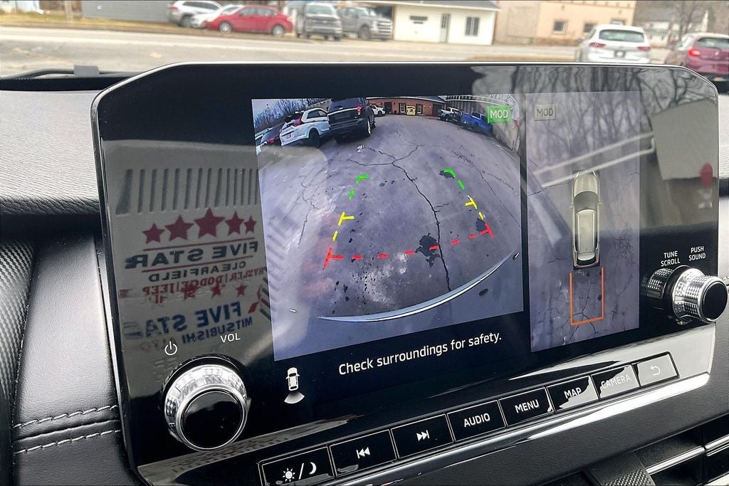 2024 Mitsubishi Outlander SE