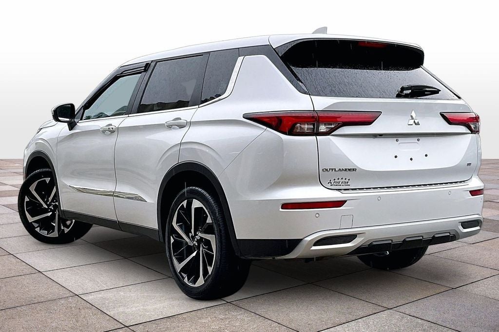 2024 Mitsubishi Outlander SE w/Pano