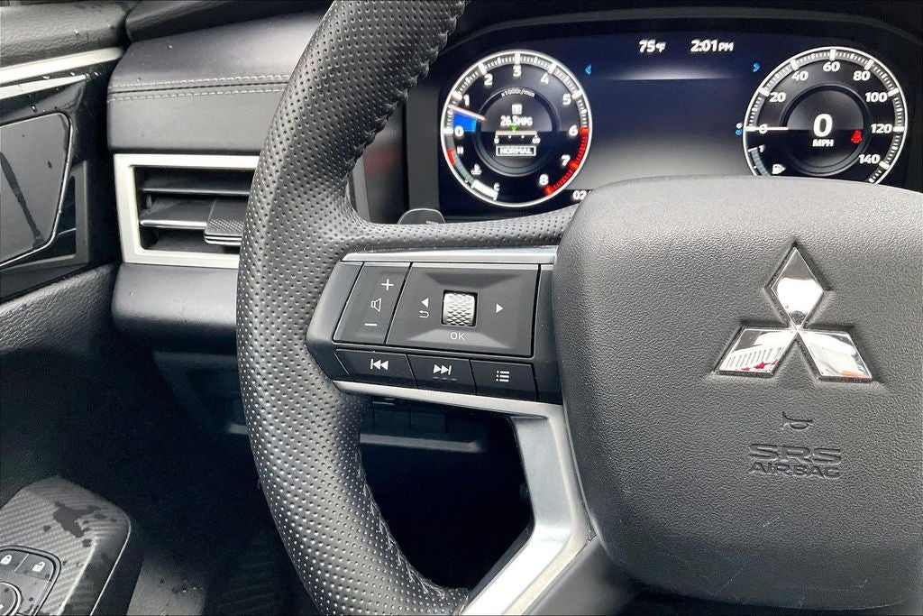 2024 Mitsubishi Outlander SE w/Pano