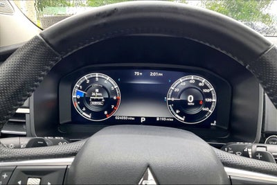 2024 Mitsubishi Outlander SE w/Pano