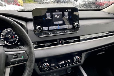 2024 Mitsubishi Outlander SE w/Pano