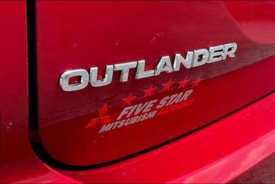 2025 Mitsubishi Outlander SE