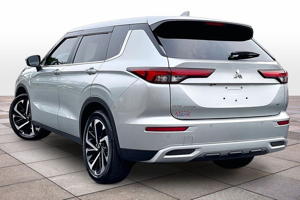 2024 Mitsubishi Outlander SE