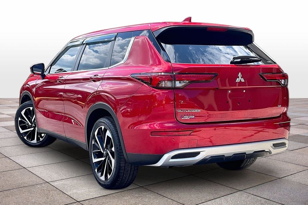 2024 Mitsubishi Outlander SE