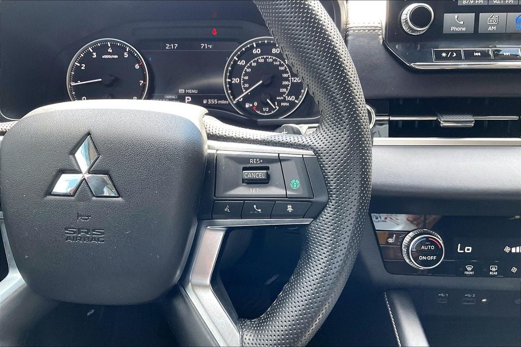 2024 Mitsubishi Outlander SE
