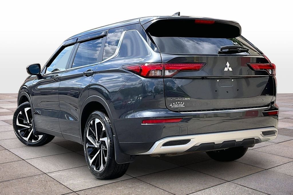 2024 Mitsubishi Outlander SE