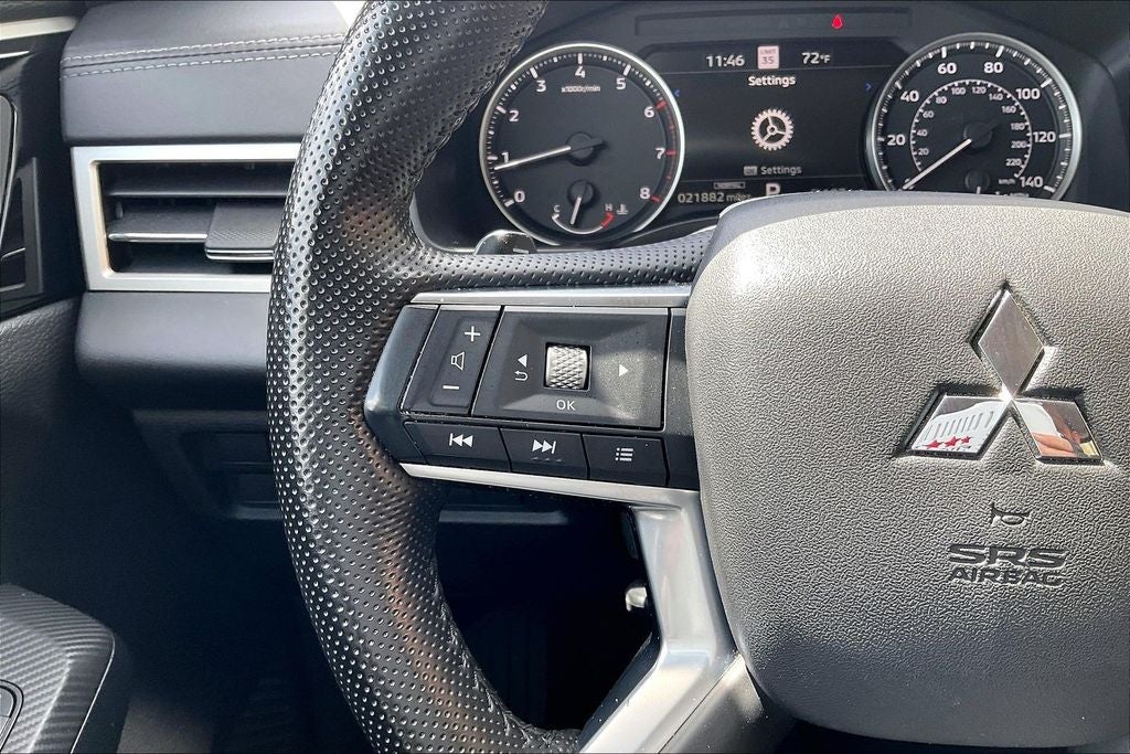 2024 Mitsubishi Outlander SE