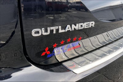 2025 Mitsubishi Outlander SE