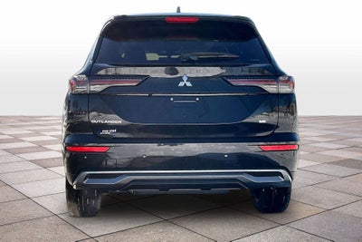 2025 Mitsubishi Outlander SE