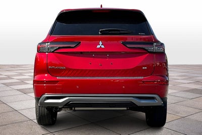 2025 Mitsubishi Outlander SE