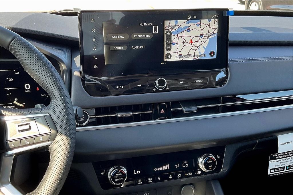 2025 Mitsubishi Outlander SE