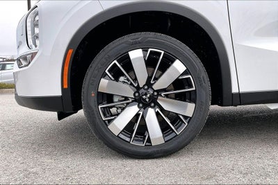 2026 Mitsubishi Outlander SE