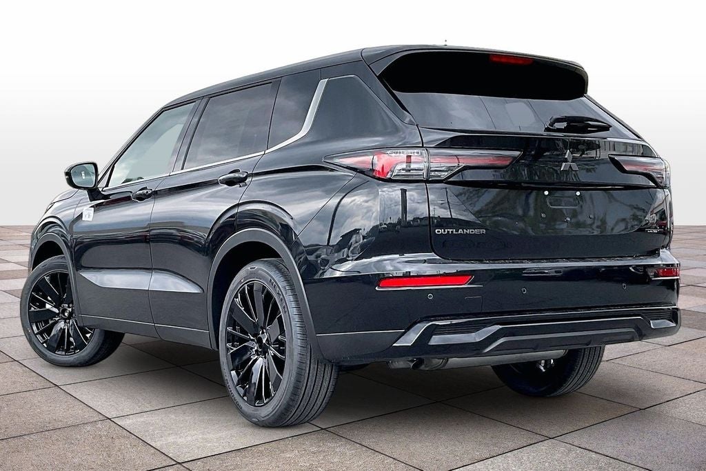 2026 Mitsubishi Outlander LE