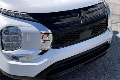 2026 Mitsubishi Outlander LE