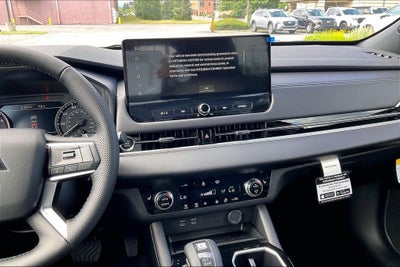 2026 Mitsubishi Outlander LE