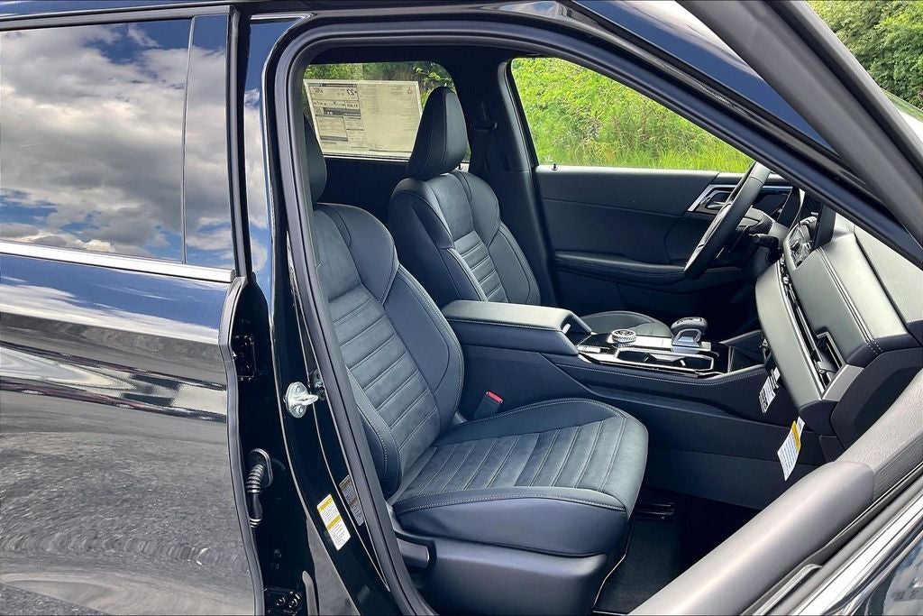2026 Mitsubishi Outlander LE