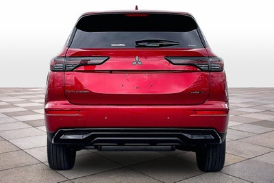 2026 Mitsubishi Outlander LE