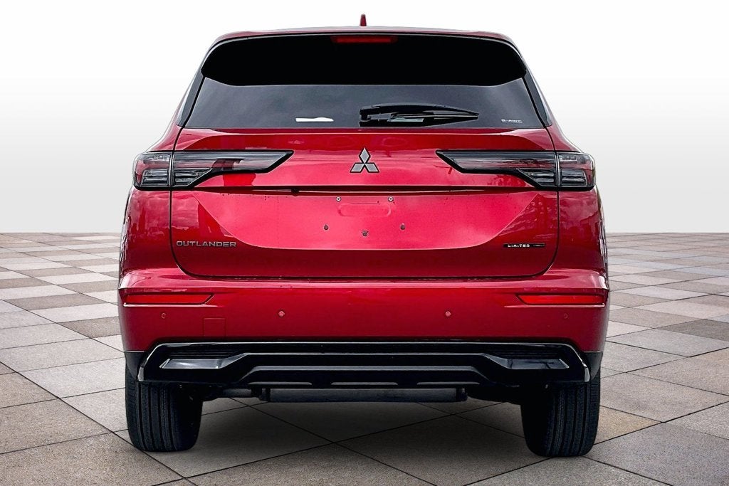 2026 Mitsubishi Outlander LE