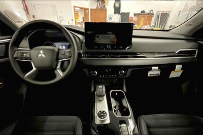 2026 Mitsubishi Outlander Trail Edition