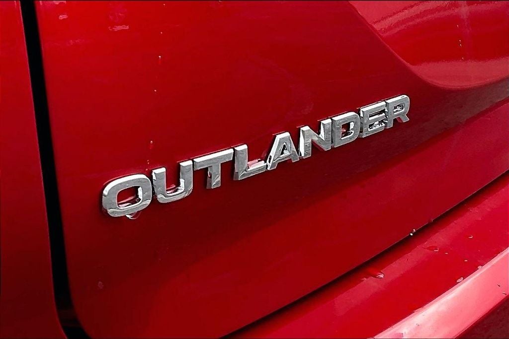 2026 Mitsubishi Outlander SE