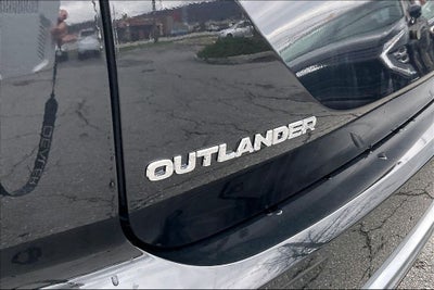 2026 Mitsubishi Outlander SE