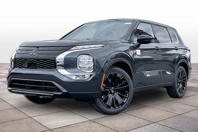 2026 Mitsubishi Outlander LE
