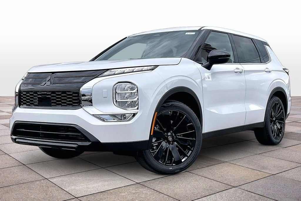2026 Mitsubishi Outlander LE