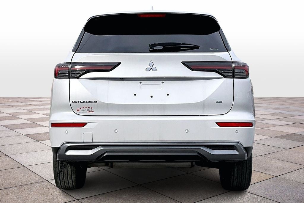 2026 Mitsubishi Outlander SE