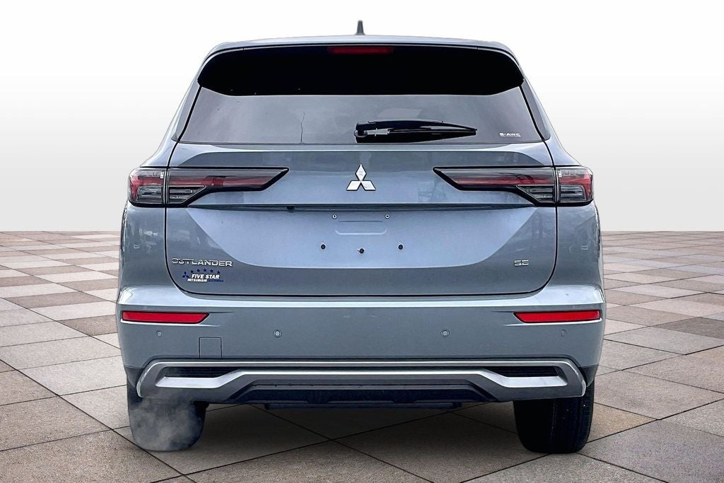 2026 Mitsubishi Outlander SE