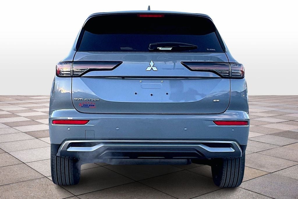 2026 Mitsubishi Outlander SE