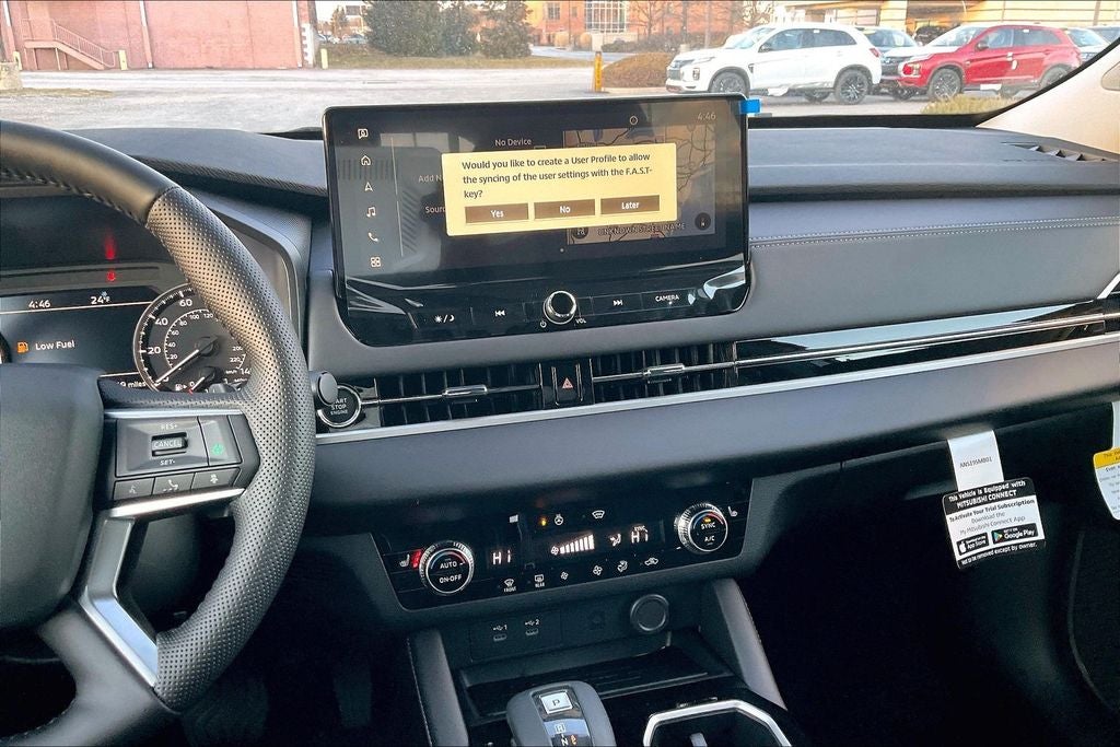 2026 Mitsubishi Outlander SE