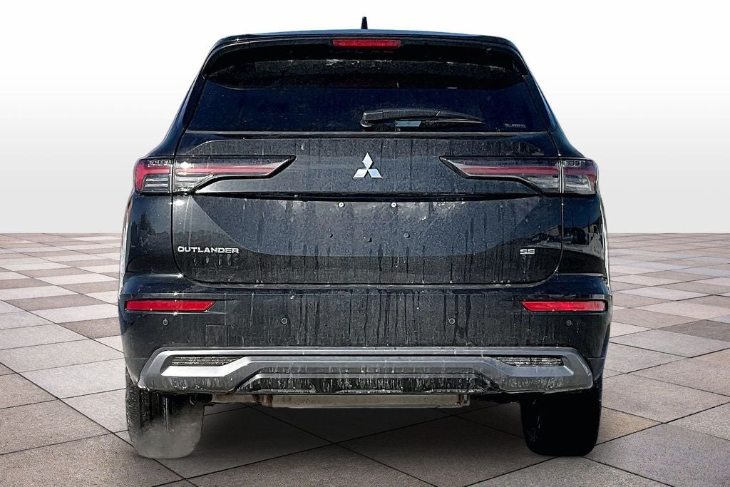 2026 Mitsubishi Outlander SE