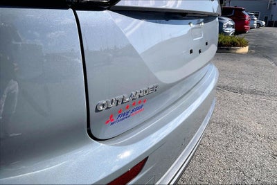 2026 Mitsubishi Outlander SE