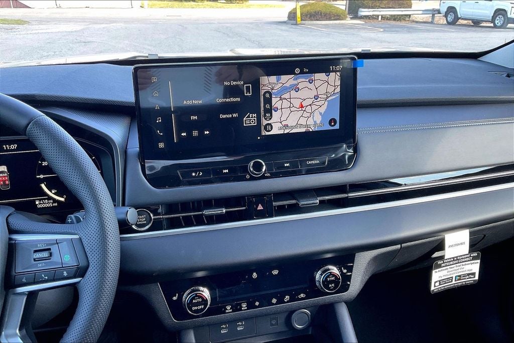 2026 Mitsubishi Outlander SE