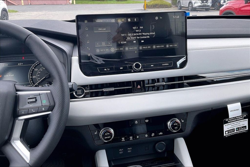 2026 Mitsubishi Outlander SE