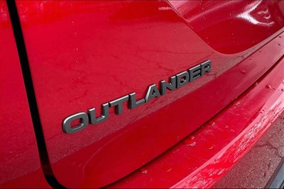 2026 Mitsubishi Outlander LE