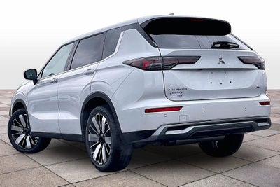 2026 Mitsubishi Outlander SE