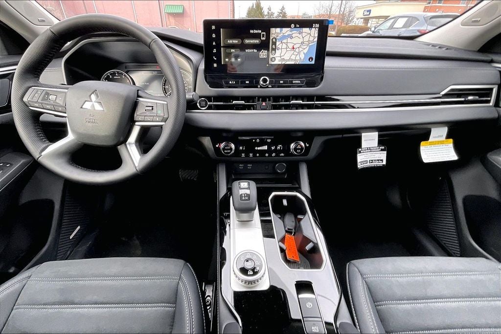 2026 Mitsubishi Outlander SE