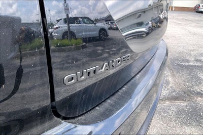 2026 Mitsubishi Outlander LE
