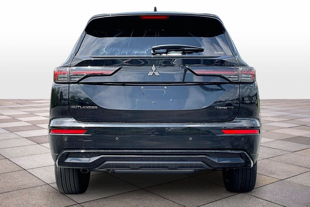 2026 Mitsubishi Outlander LE