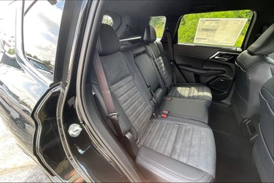 2026 Mitsubishi Outlander LE