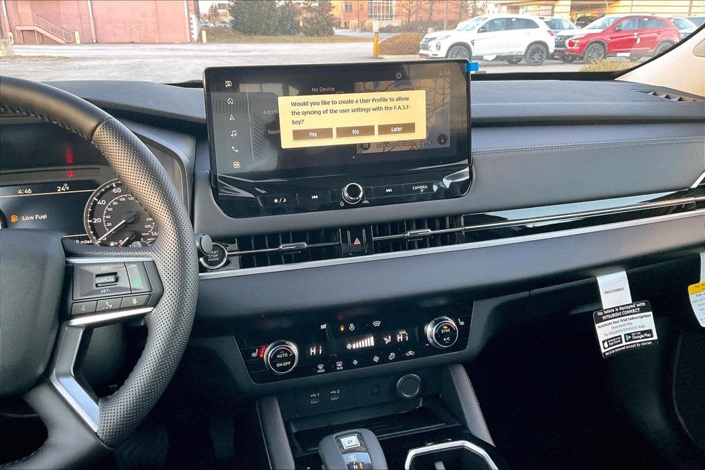 2026 Mitsubishi Outlander SE